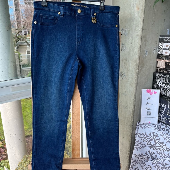 Michael Kors Pull On Skinny Ankle Jeans - Picture 8 of 11